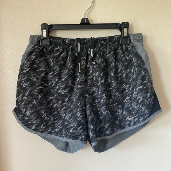 Nike Dri-Fit Running Shorts - Picture 2 of 10